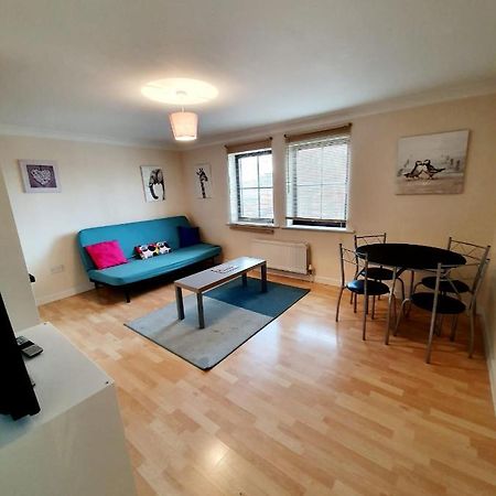 Chelmsford Town Centre Apartments With Car Parking Extérieur photo