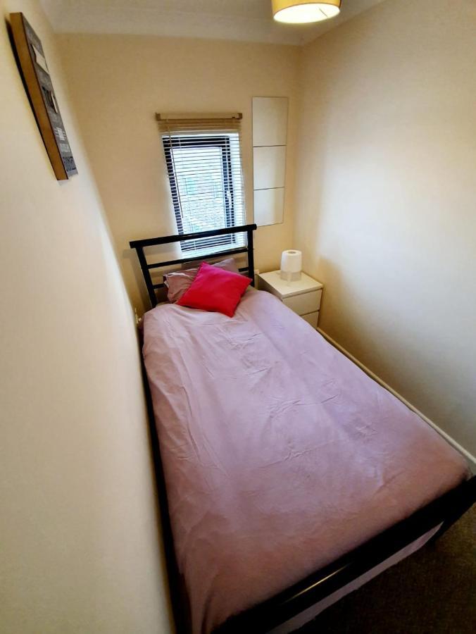 Chelmsford Town Centre Apartments With Car Parking Extérieur photo