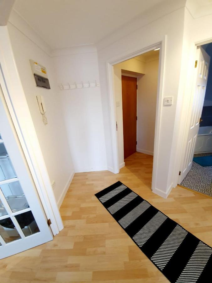 Chelmsford Town Centre Apartments With Car Parking Extérieur photo