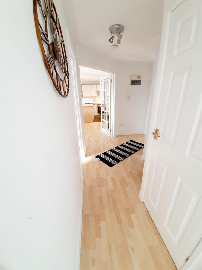 Chelmsford Town Centre Apartments With Car Parking Extérieur photo