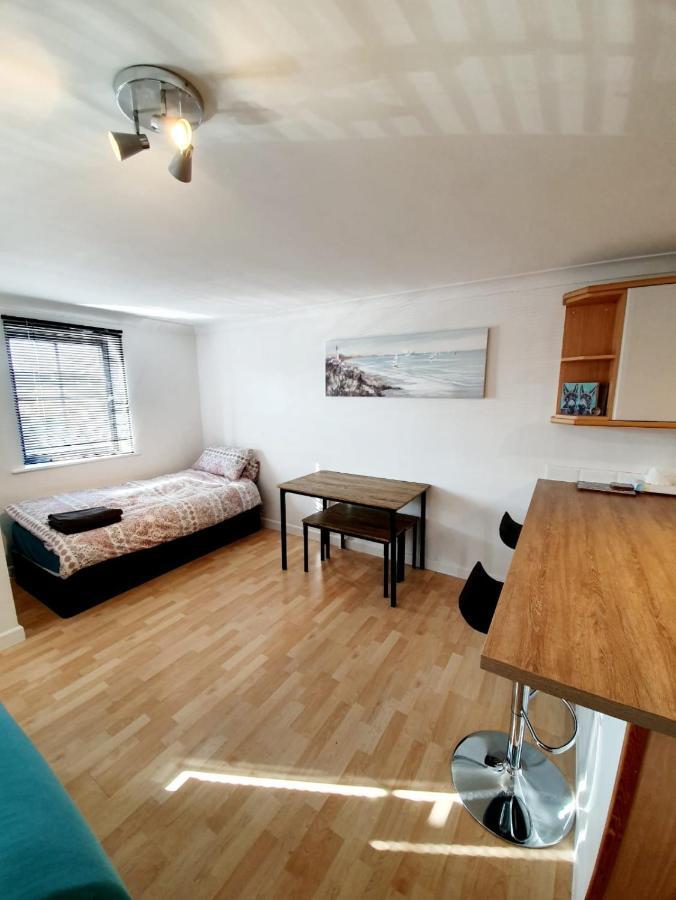 Chelmsford Town Centre Apartments With Car Parking Extérieur photo