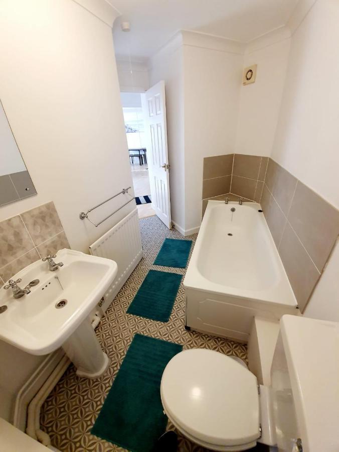 Chelmsford Town Centre Apartments With Car Parking Extérieur photo
